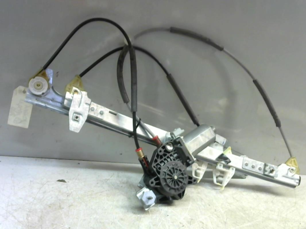 Leve vitre electrique avant droit