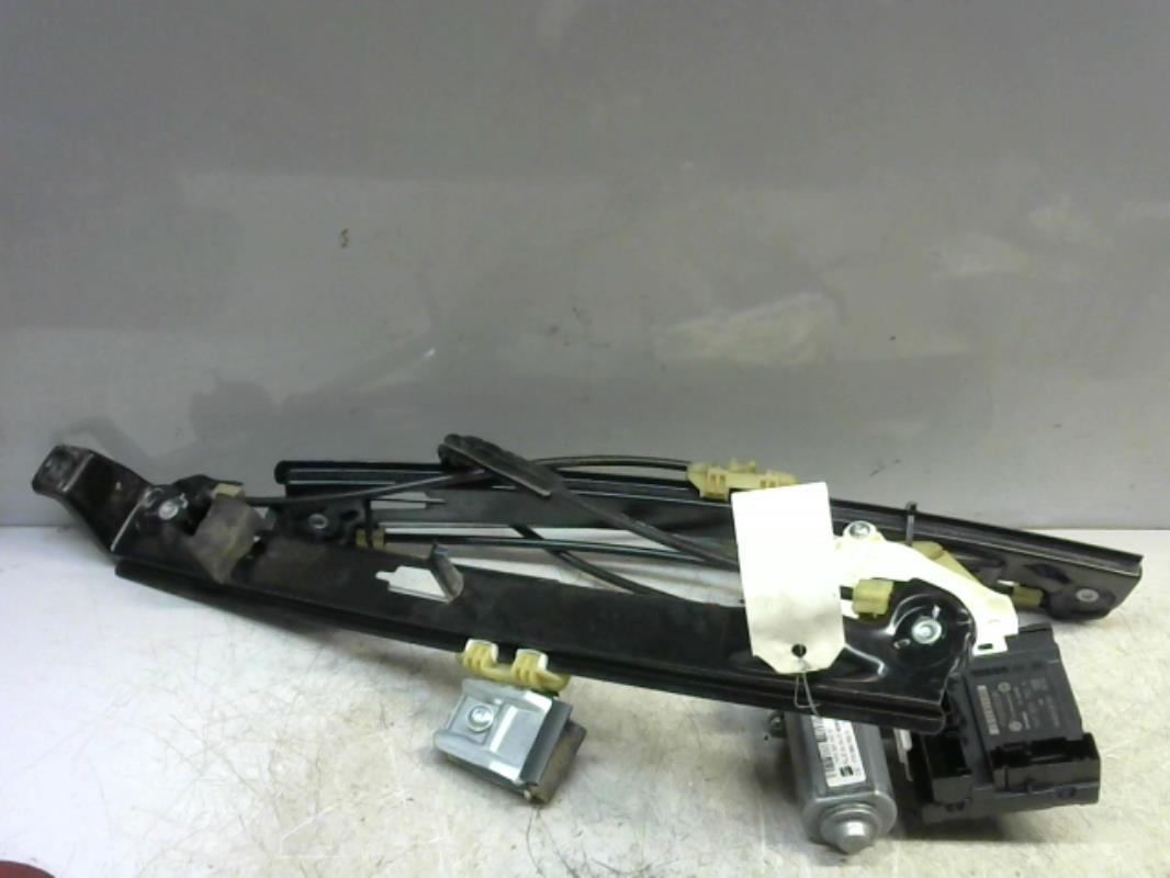 Leve vitre electrique avant droit