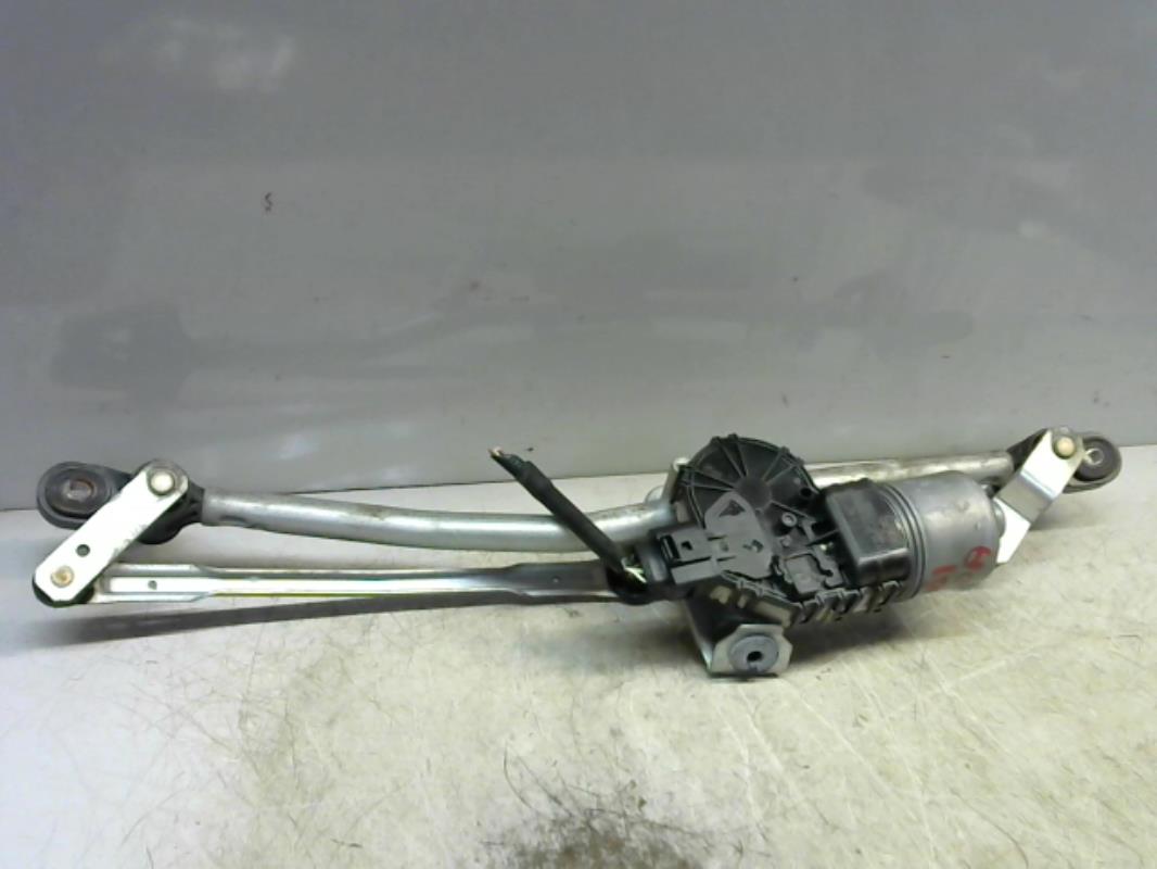 Moteur essuie glace avant