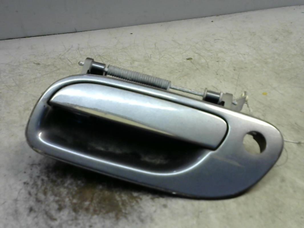 Poignee porte avant gauche