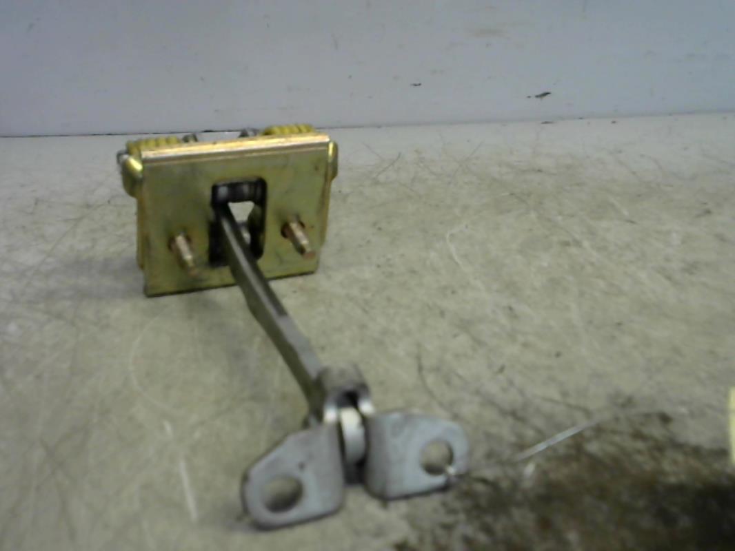 Arret de porte avant droit