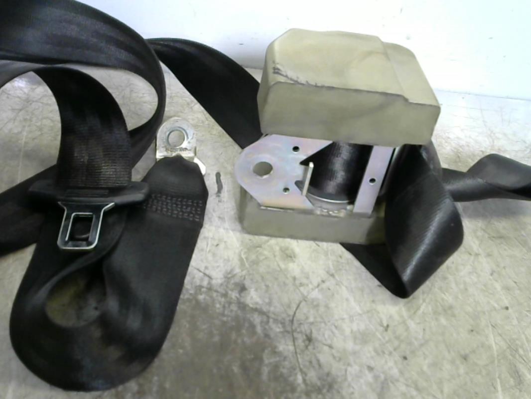 Ceinture arriere droit