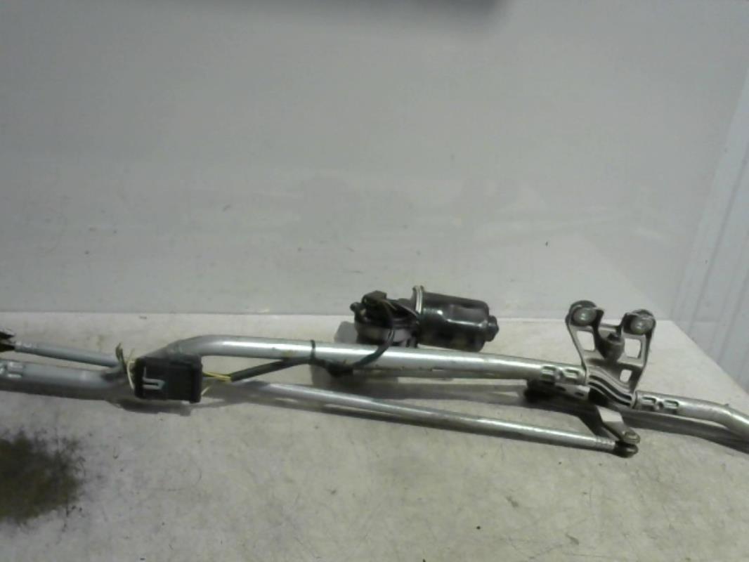 Moteur essuie glace avant