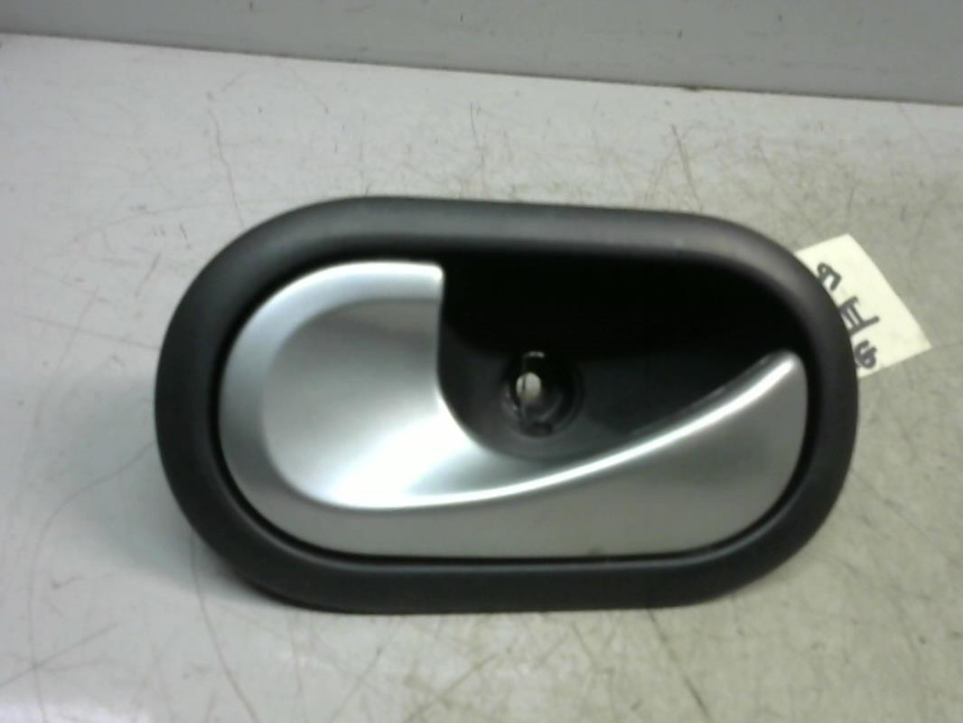 Poignee interieur arriere gauche
