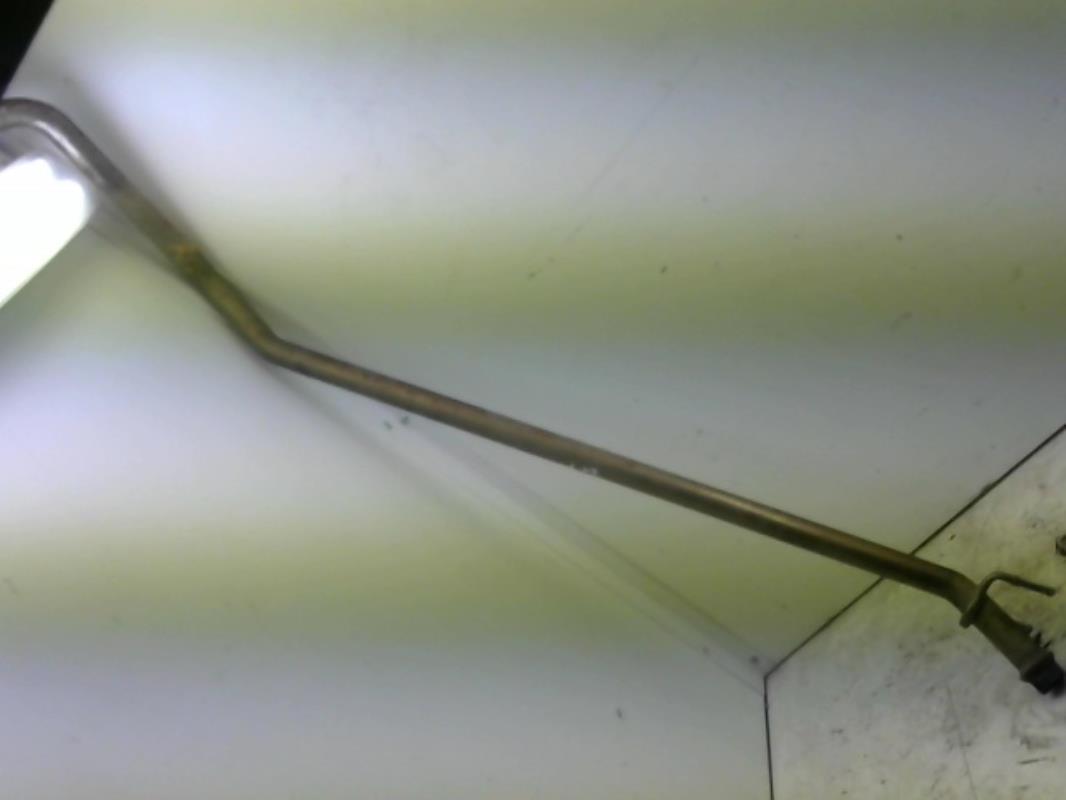 Tube intermediaire (echappement)