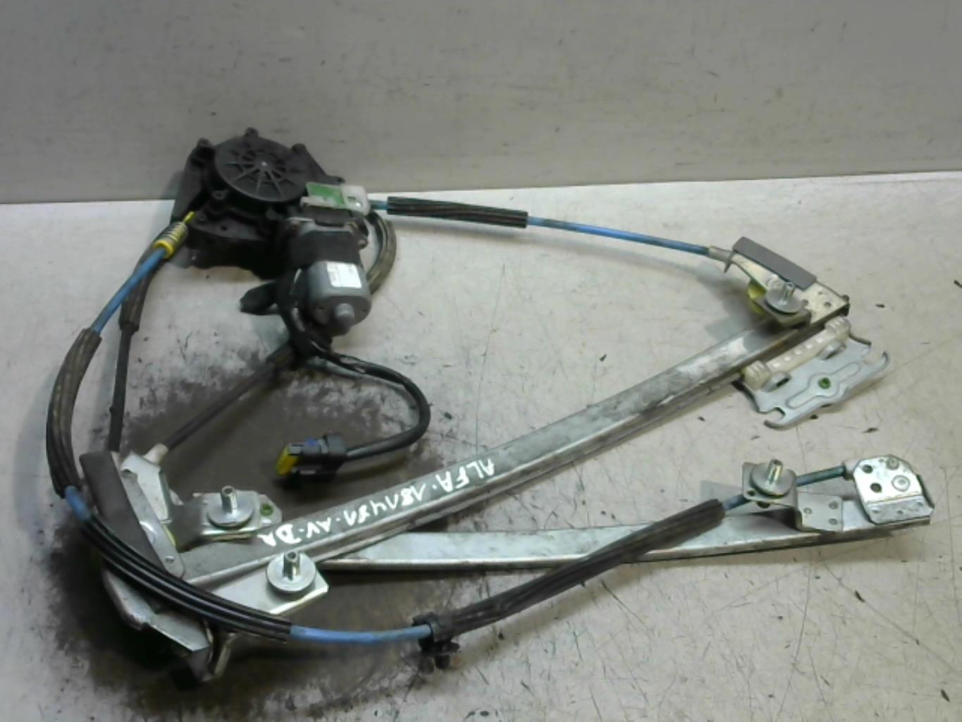 Leve vitre electrique avant droit