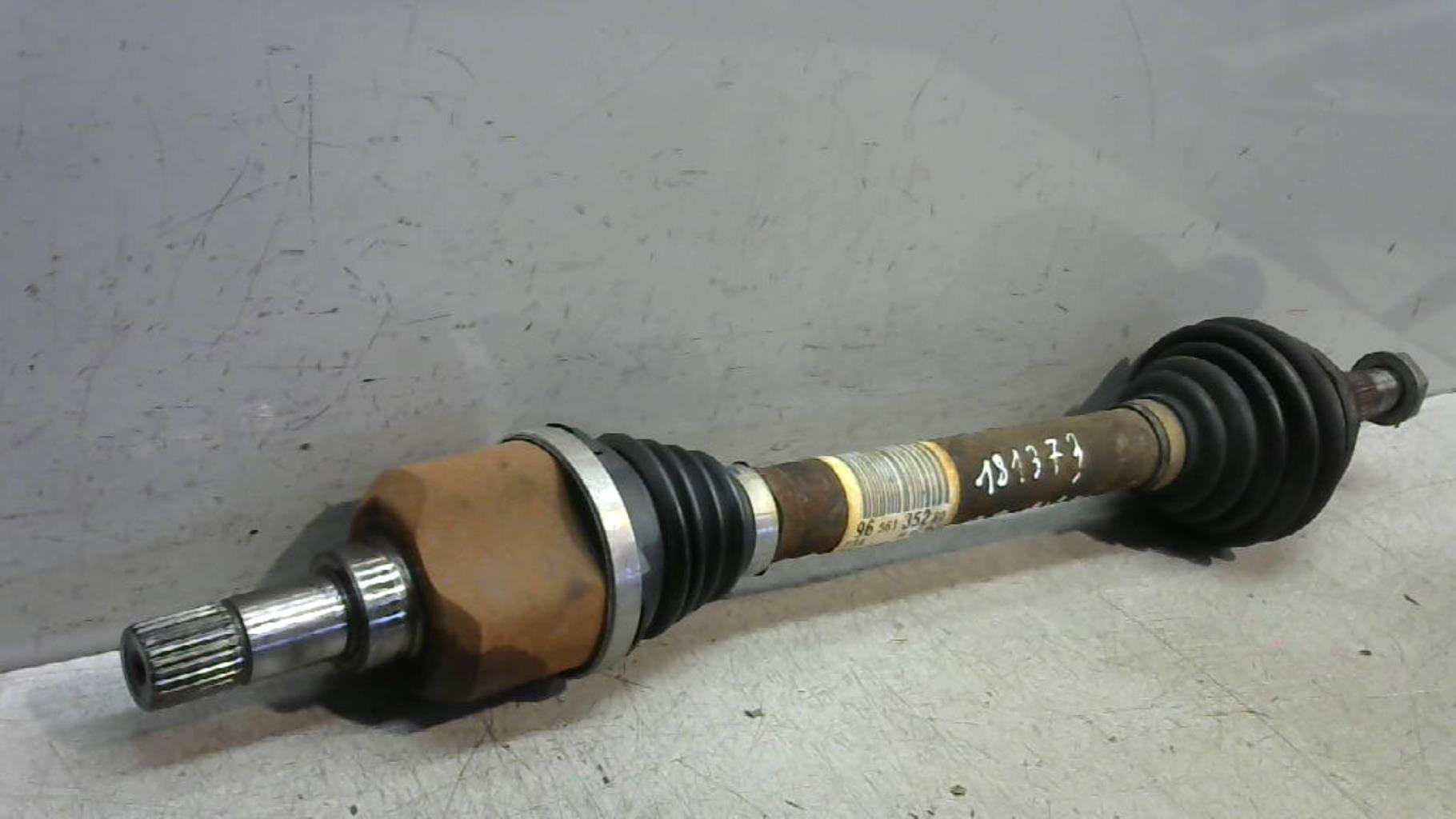 Cardan gauche (transmission)
