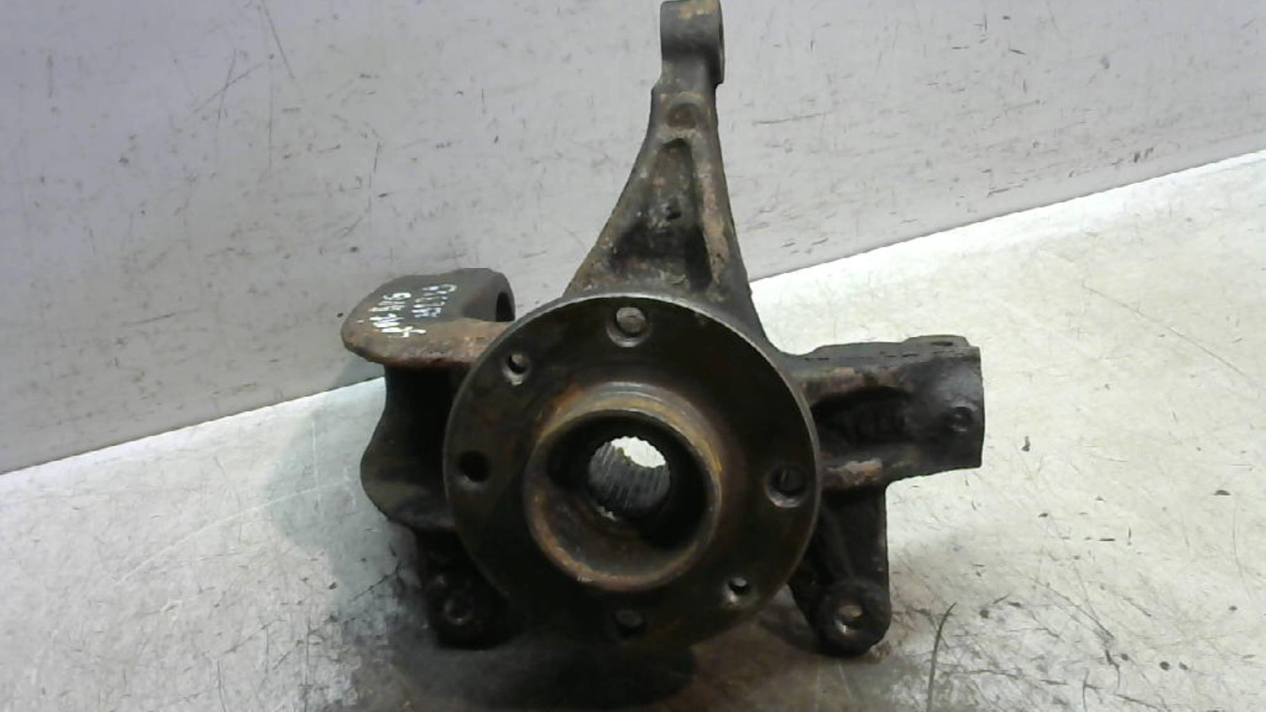 Fusee avant gauche