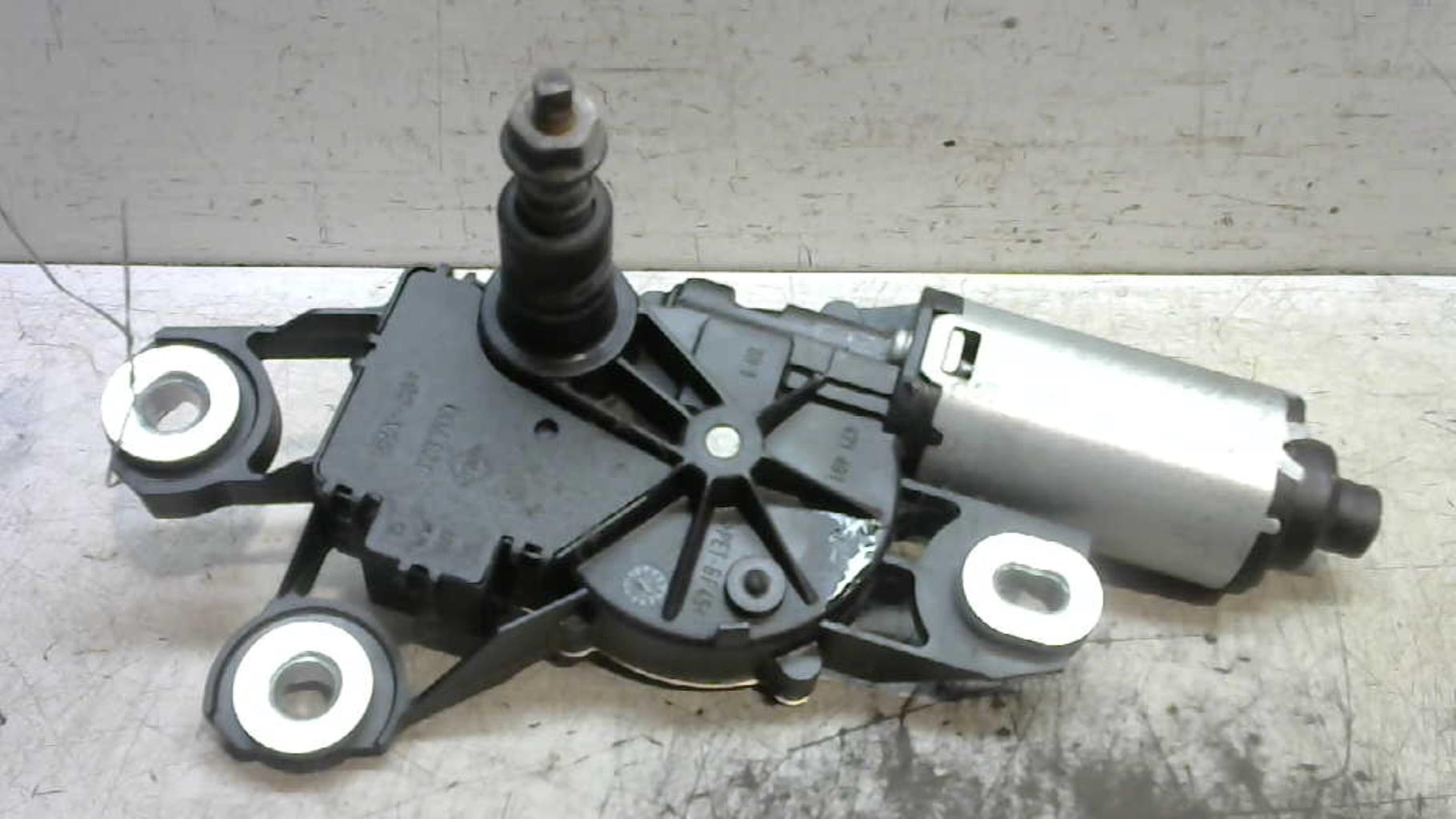 Moteur essuie glace arriere