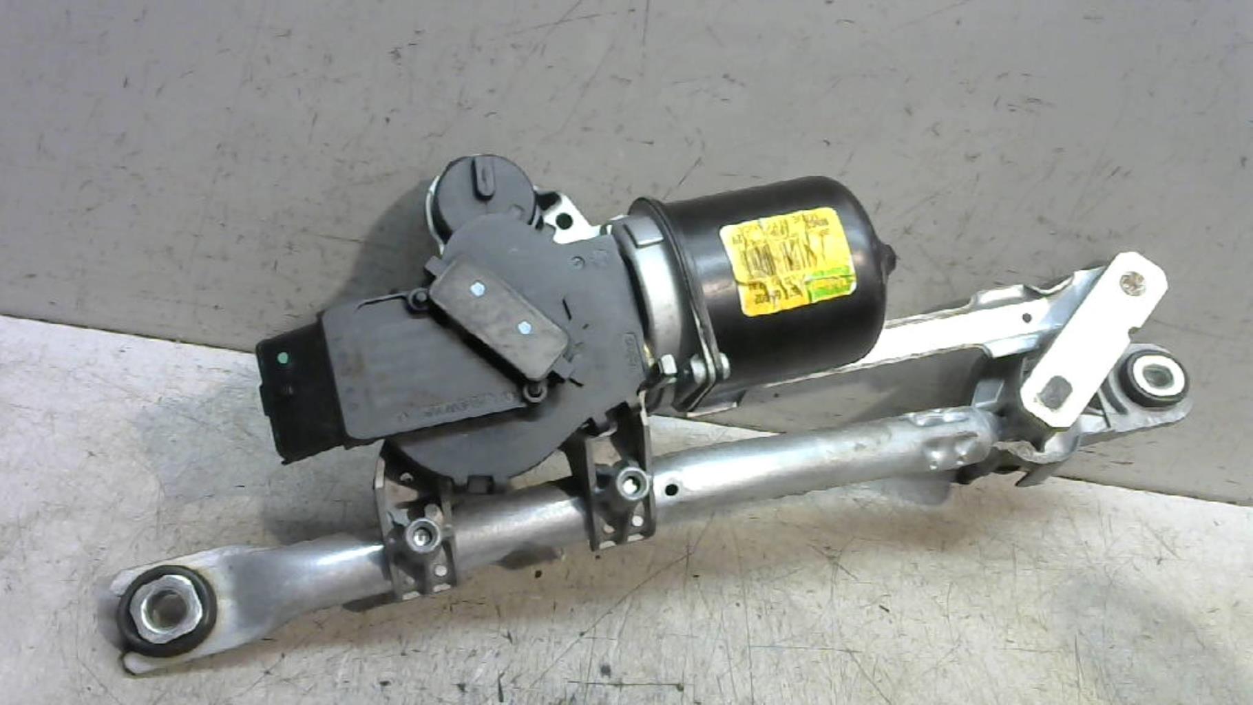 Moteur essuie glace avant