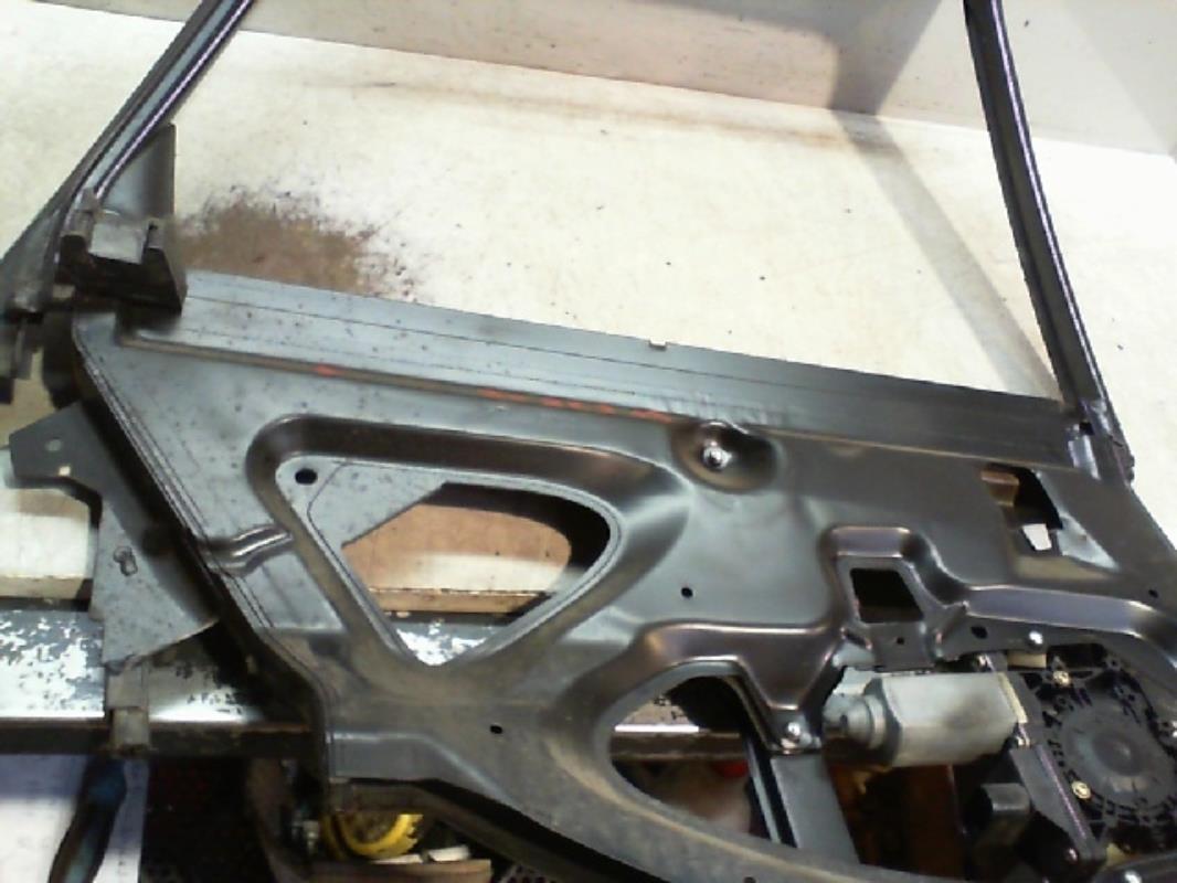 Leve vitre electrique arriere gauche
