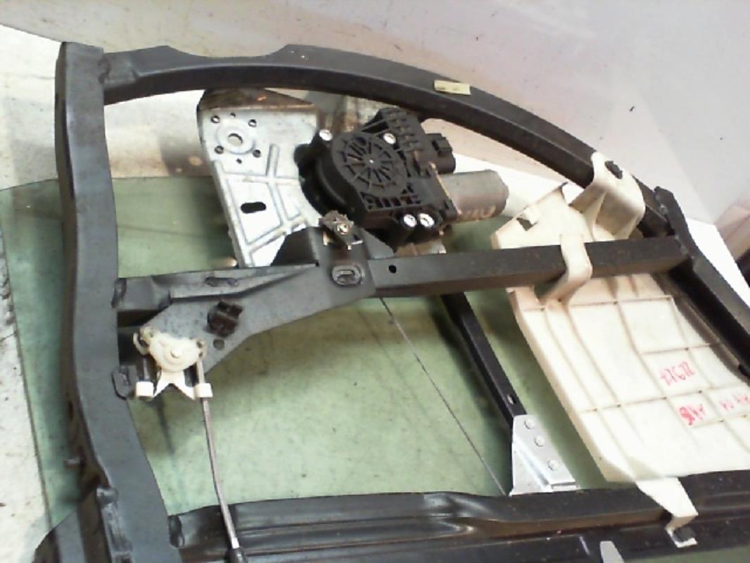 Leve vitre electrique arriere gauche