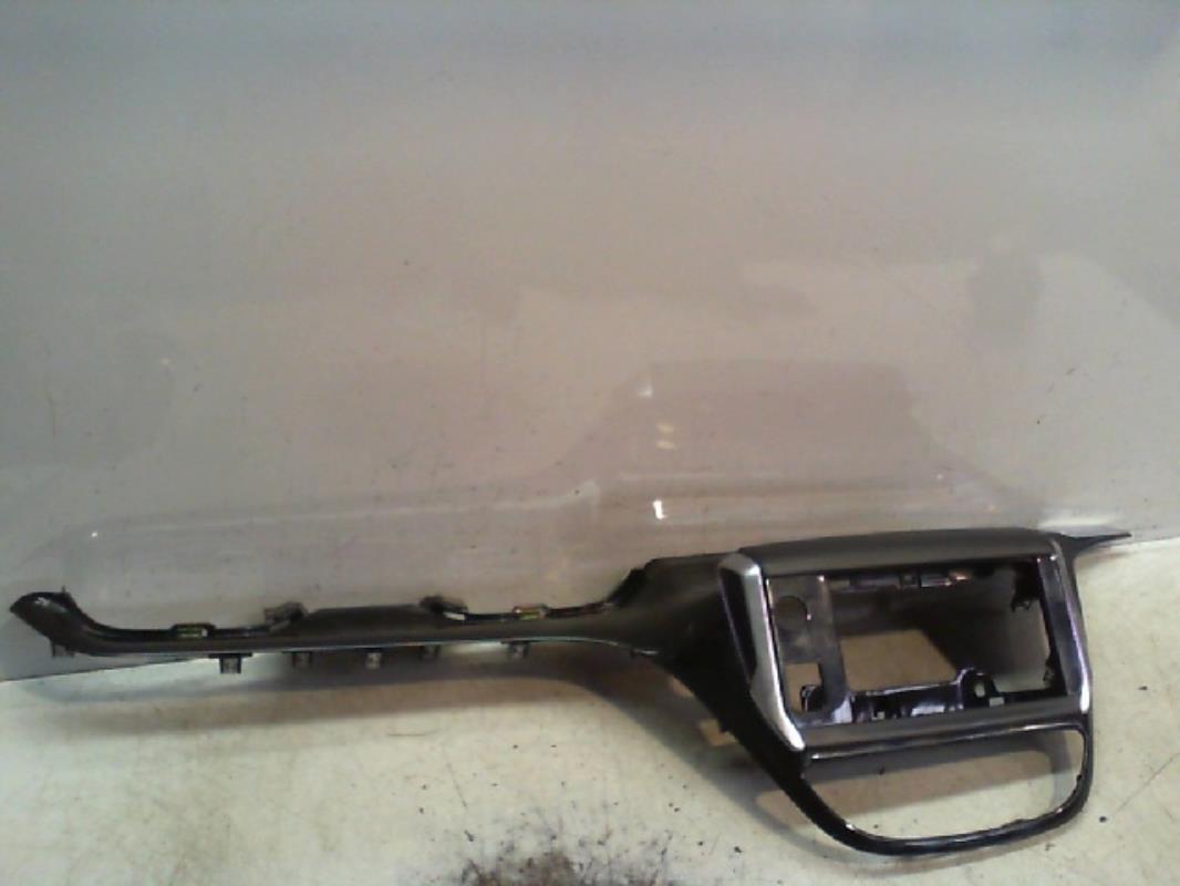 Console central (interieur plastique)