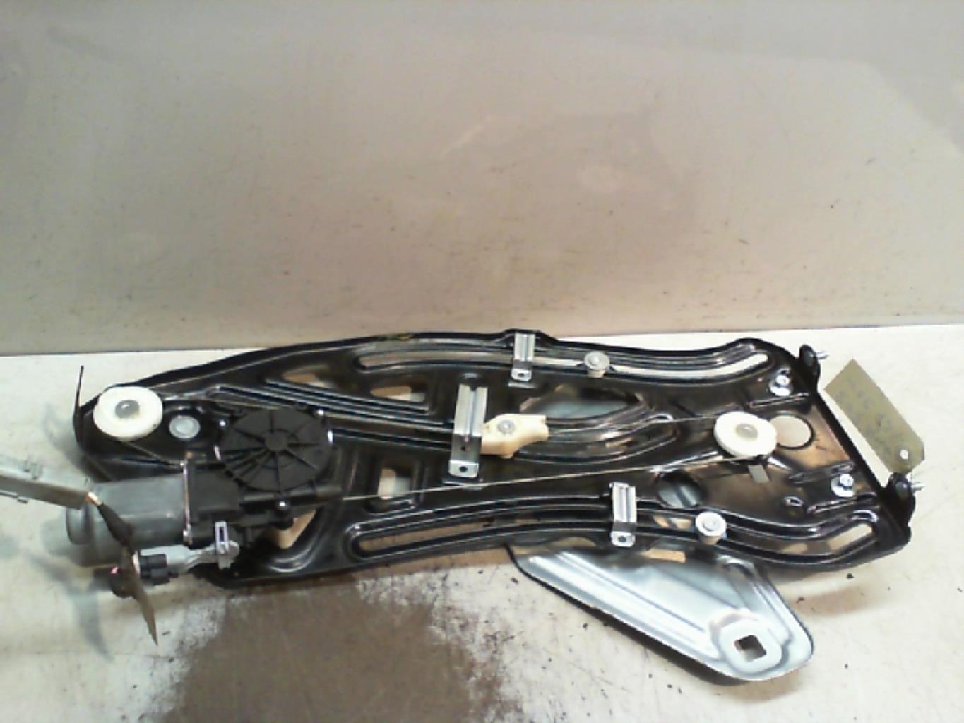 Leve vitre electrique arriere gauche