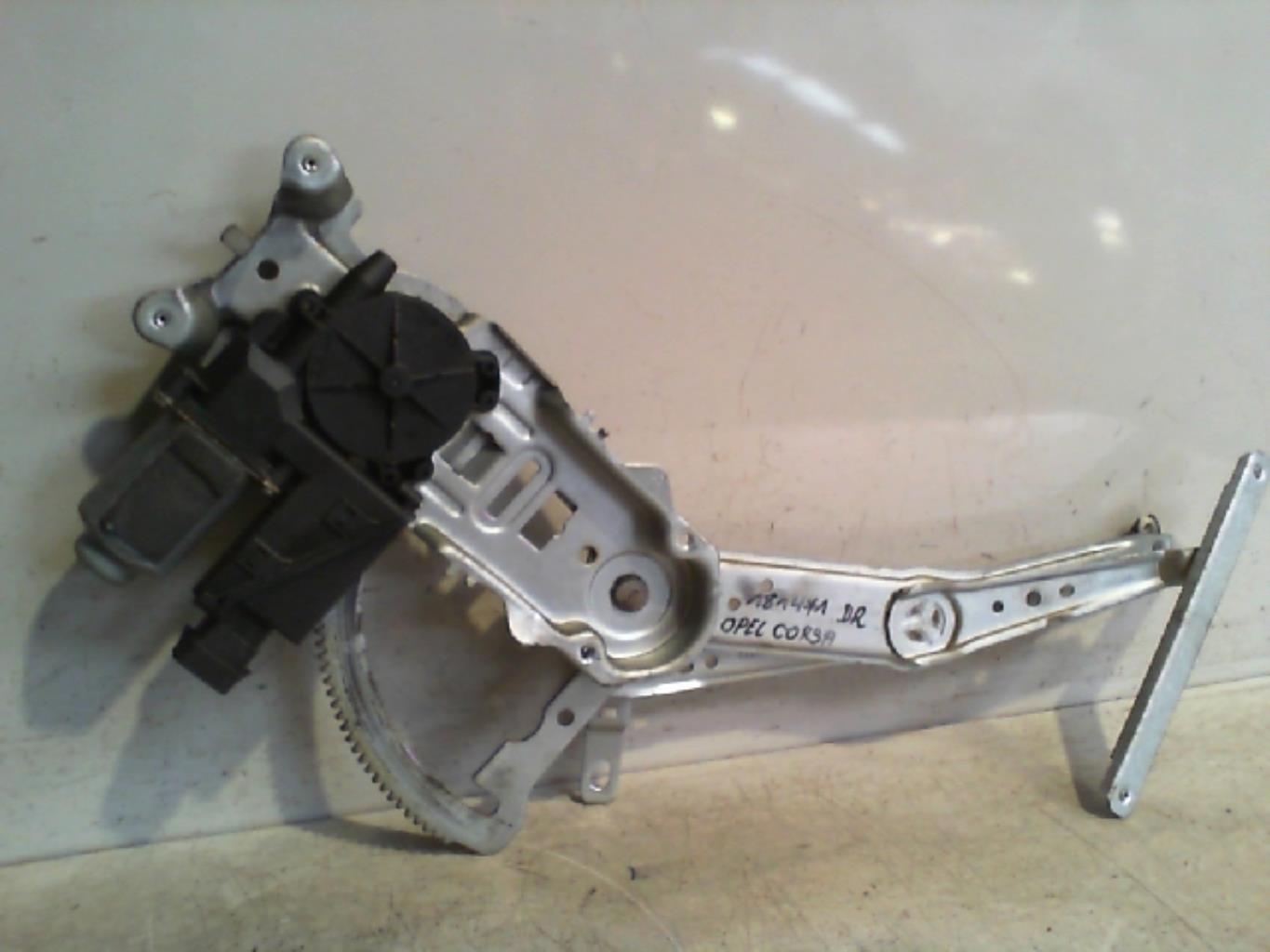 Leve vitre electrique avant droit
