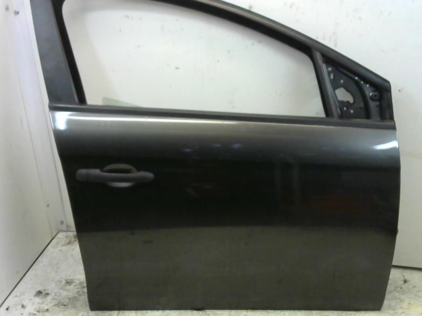 Porte avant droit