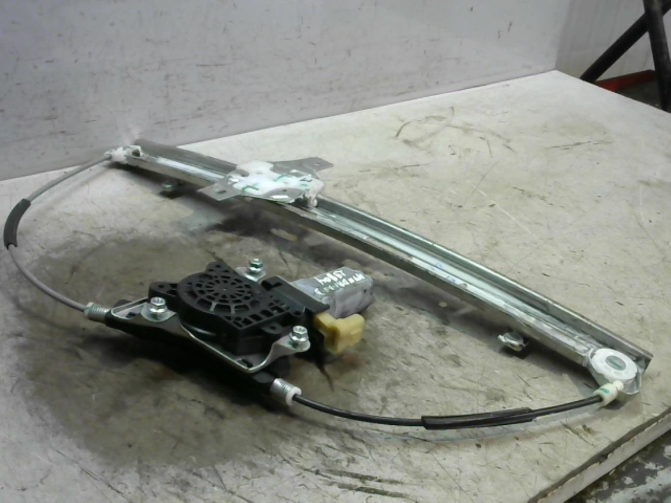 Leve vitre electrique avant droit