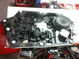 Leve vitre electrique avant droit