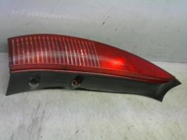 Feu arriere principal droit (feux)
