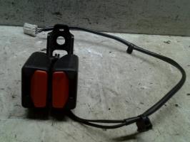 Attache ceinture arriere droit