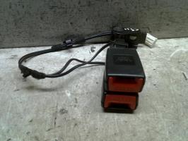 Attache ceinture arriere gauche