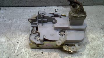 Serrure avant gauche