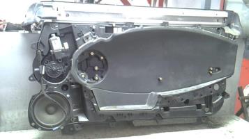 Leve vitre electrique avant droit