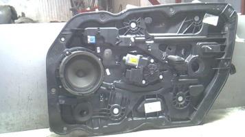 Leve vitre electrique avant droit