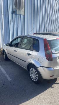 Porte avant gauche