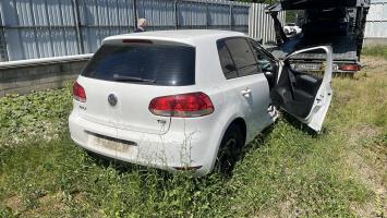 Poignee porte avant droit