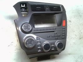 Facade autoradio
