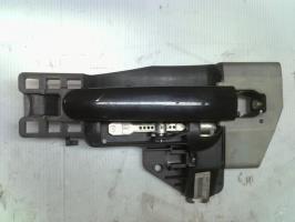 Poignee porte avant gauche