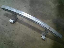 Renfort pare choc avant (traverse)