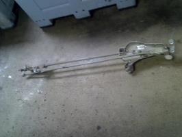 Moteur essuie glace avant