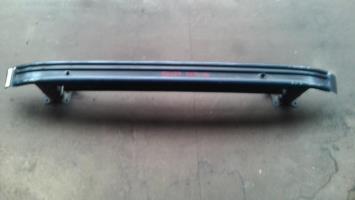 Renfort pare choc avant (traverse)