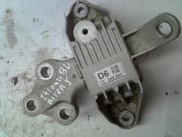 Support moteur gauche