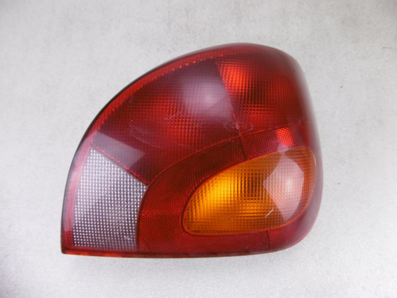 Fanale posteriore principale destro (luci)