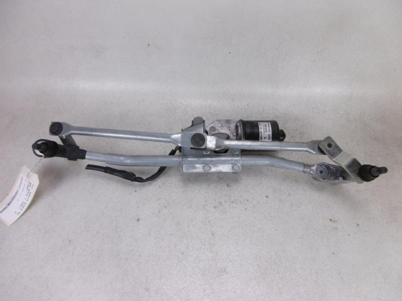 Moteur essuie glace avant