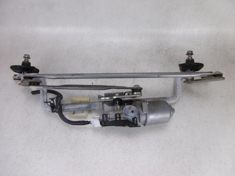 Moteur essuie glace avant