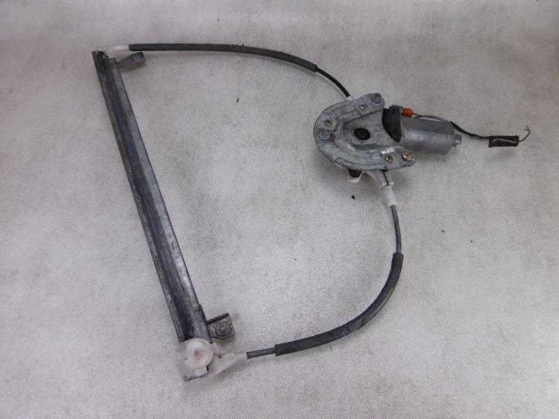 Leve vitre electrique avant droit