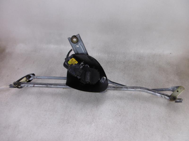 Moteur essuie glace avant