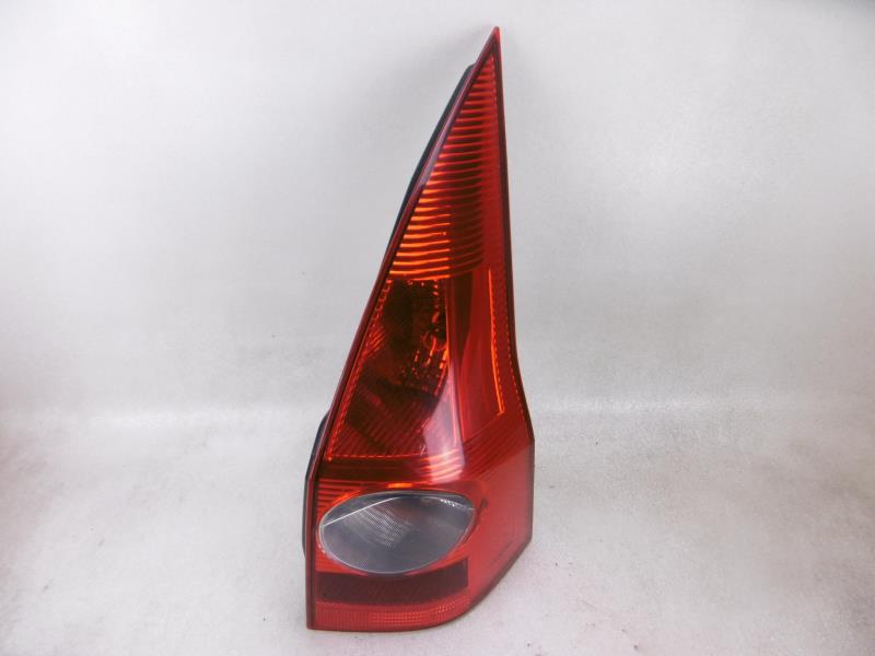 Luz trasera principal derecha (luces)