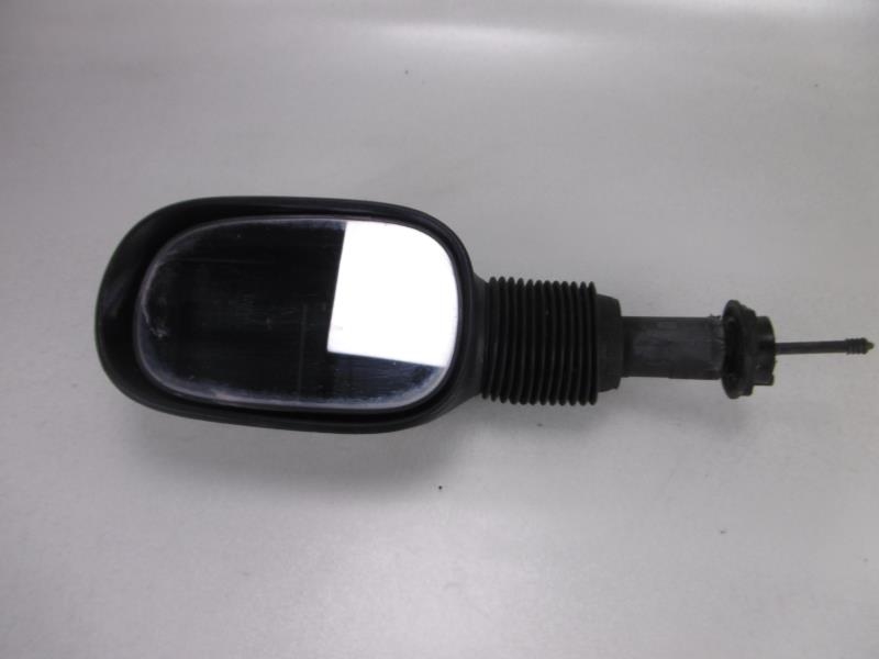 Retrovisor izquierdo