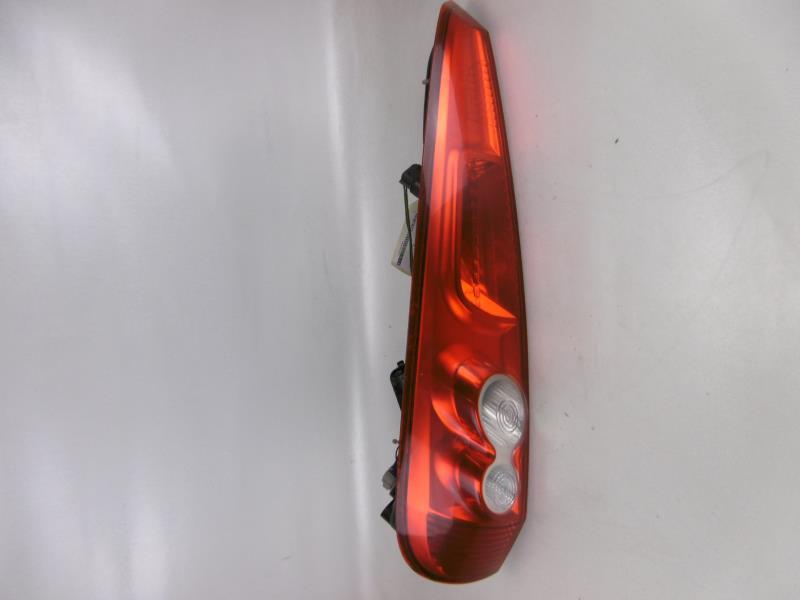 Fanale posteriore principale sinistro (luci)