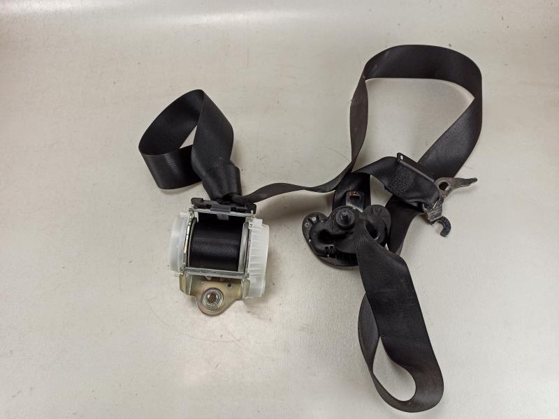 Ceinture avant gauche
