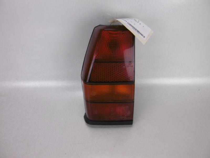 Fanale posteriore principale sinistro (luci)