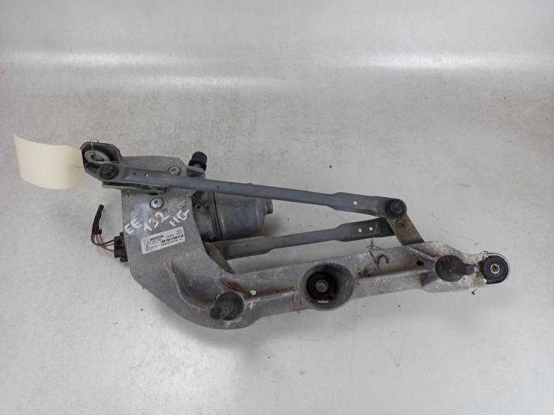 Moteur essuie glace avant