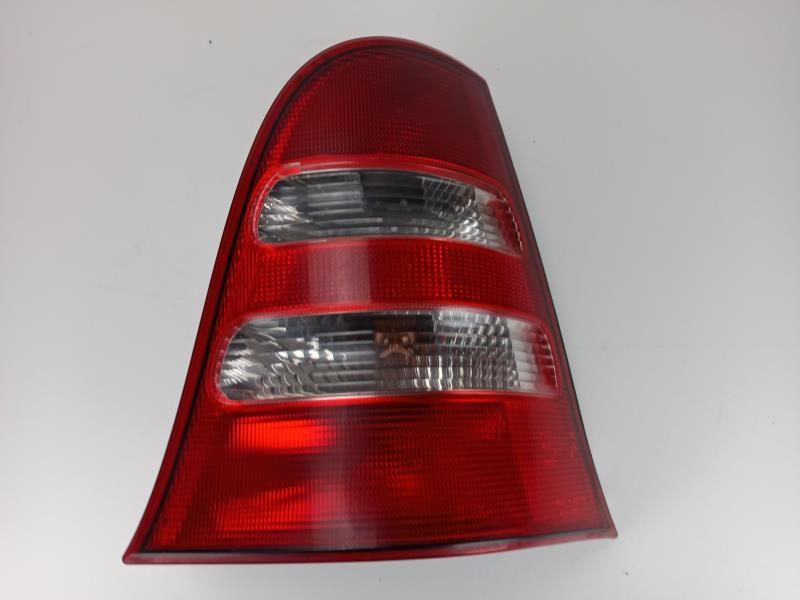 Fanale posteriore principale destro (luci)