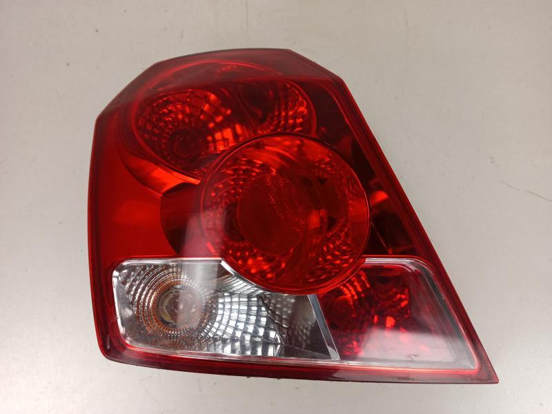 Fanale posteriore principale sinistro (luci)