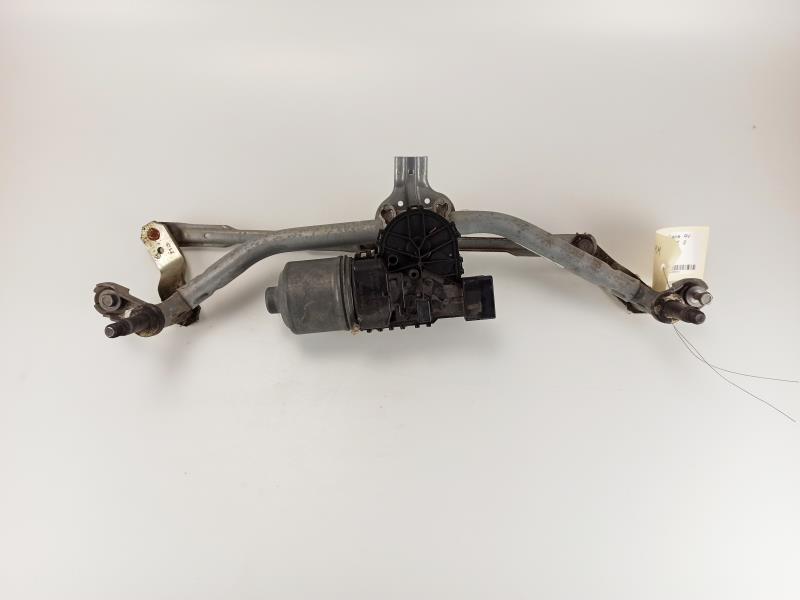 Moteur essuie glace avant